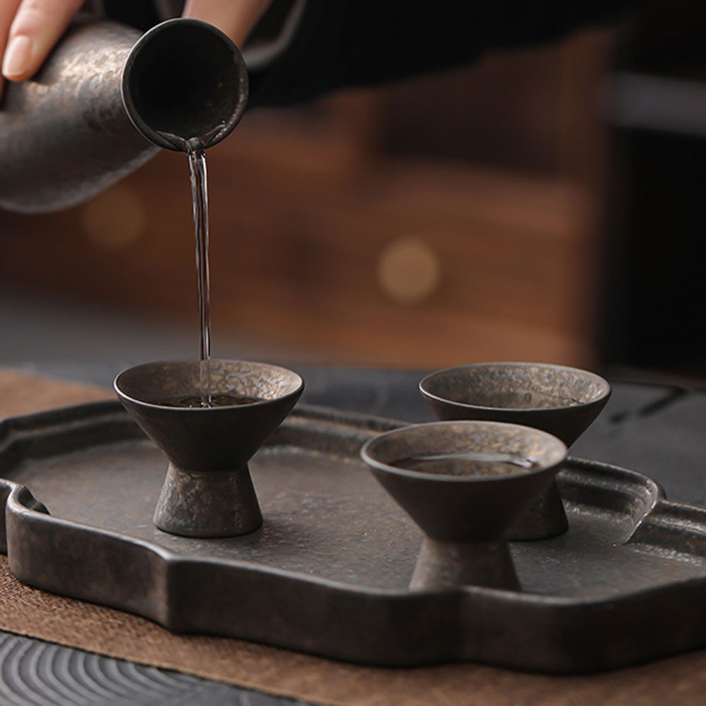 Japanische Keramik-Weinbecher, – Japanese Pottery Bewertung und Preis